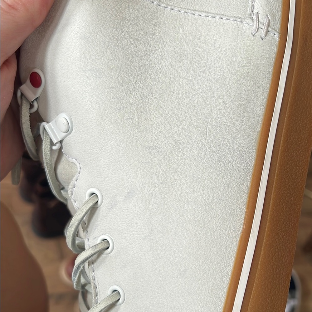 UGG High-Top Sneakers with Brown Soles - Picture 6 of 10